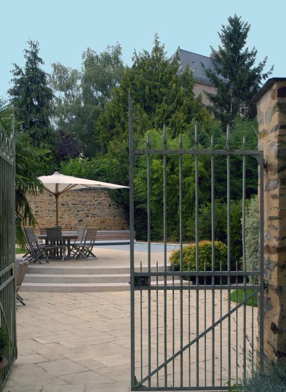 La Demeure De L'Ile Bed & Breakfast Craon  Exterior foto