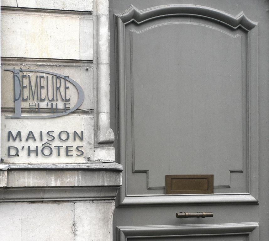 La Demeure De L'Ile Bed & Breakfast Craon  Exterior foto